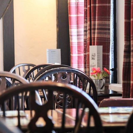 The Waggon And Horses Hotel Great Yeldham Ngoại thất bức ảnh